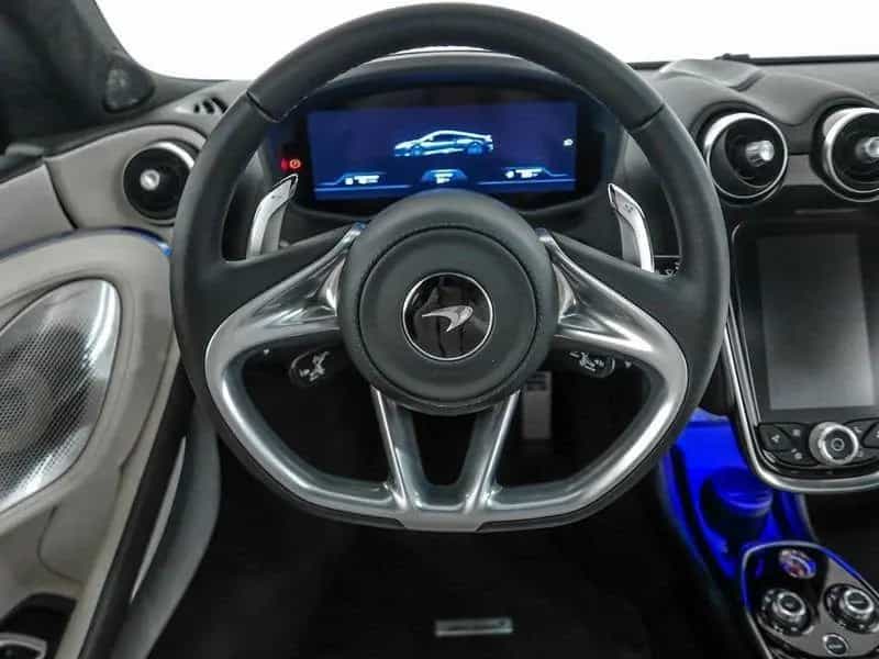 McLaren GT GTS - McLaren Milano 12/2025-photo-10