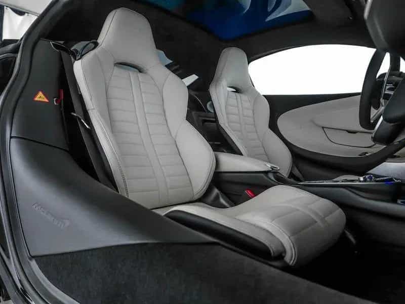 McLaren GT GTS - McLaren Milano 12/2025-photo-11