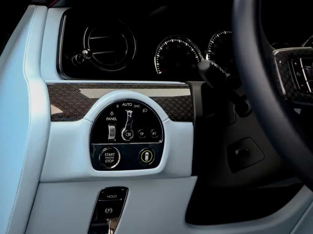 Rolls-Royce Ghost Black Badge Ghost 10/2024-photo-19