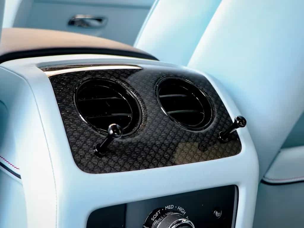 Rolls-Royce Ghost Black Badge Ghost 10/2024-photo-27
