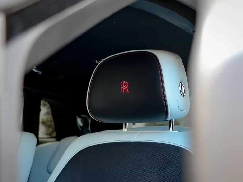 Rolls-Royce Ghost Black Badge Ghost 10/2024-photo-30