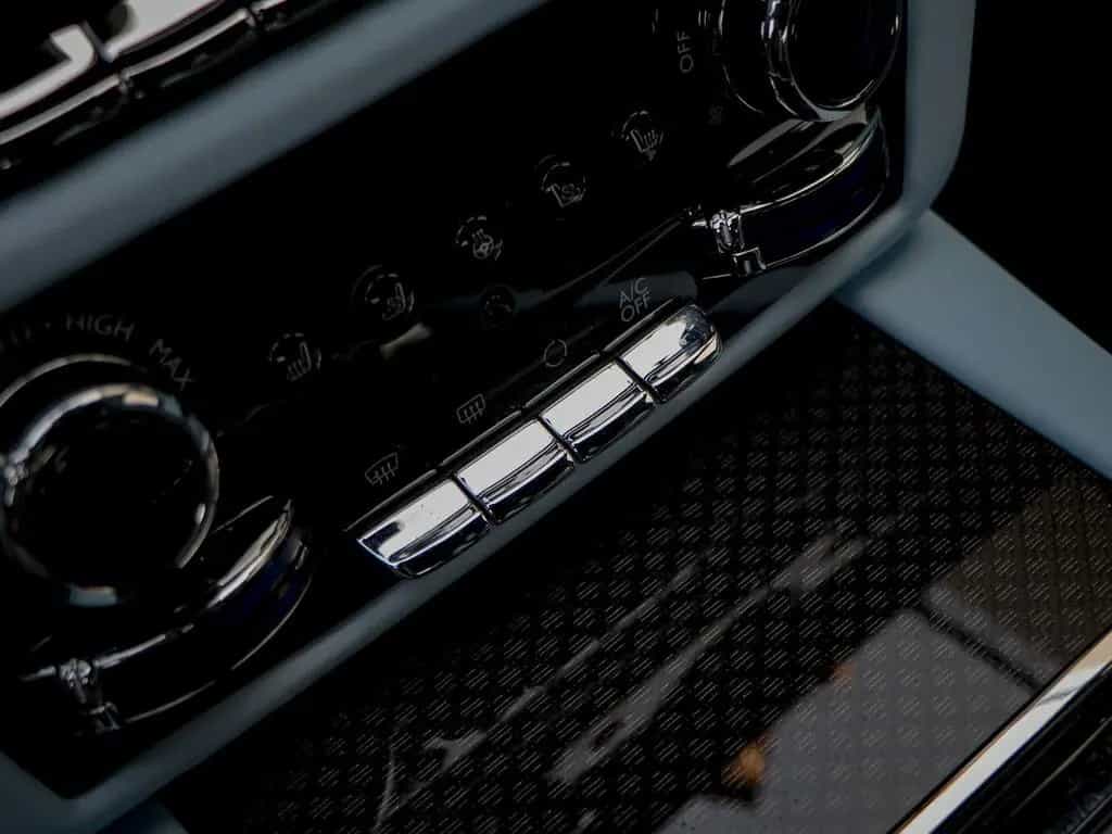 Rolls-Royce Ghost Black Badge Ghost 10/2024-photo-36