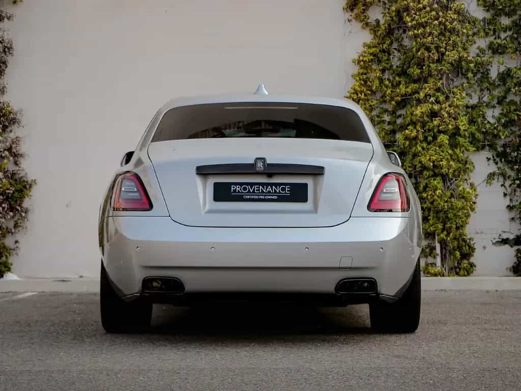 Rolls-Royce Ghost Black Badge Ghost 10/2024-photo-8
