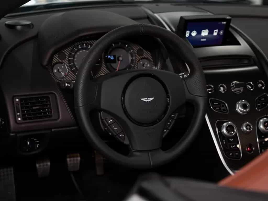 Aston Martin V12 Vantage V600 | 1 of 7 01/2019-photo-15
