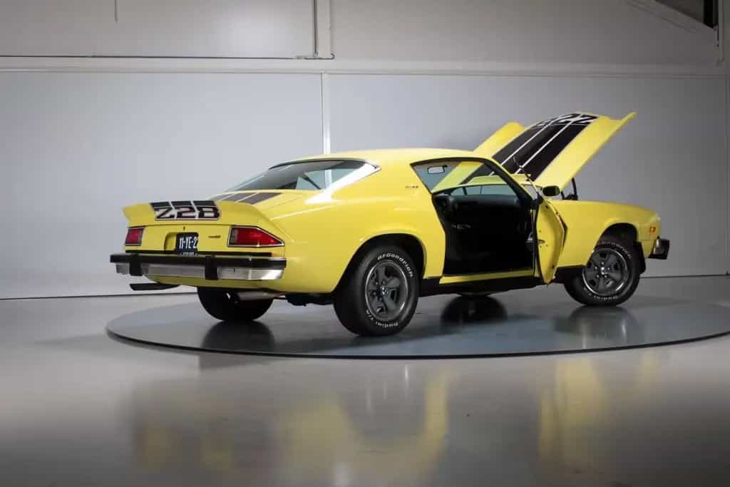 Chevrolet Camaro 1974 Chevrolet Camaro  Z28 01/1974-photo-2