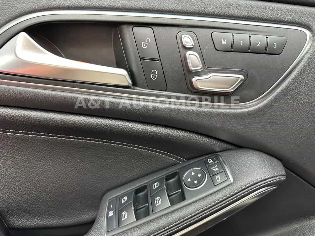Mercedes-Benz CLA-Class 45 AMG CLA -Klasse CLA 45 AMG 4Matic 04/2017-photo-22