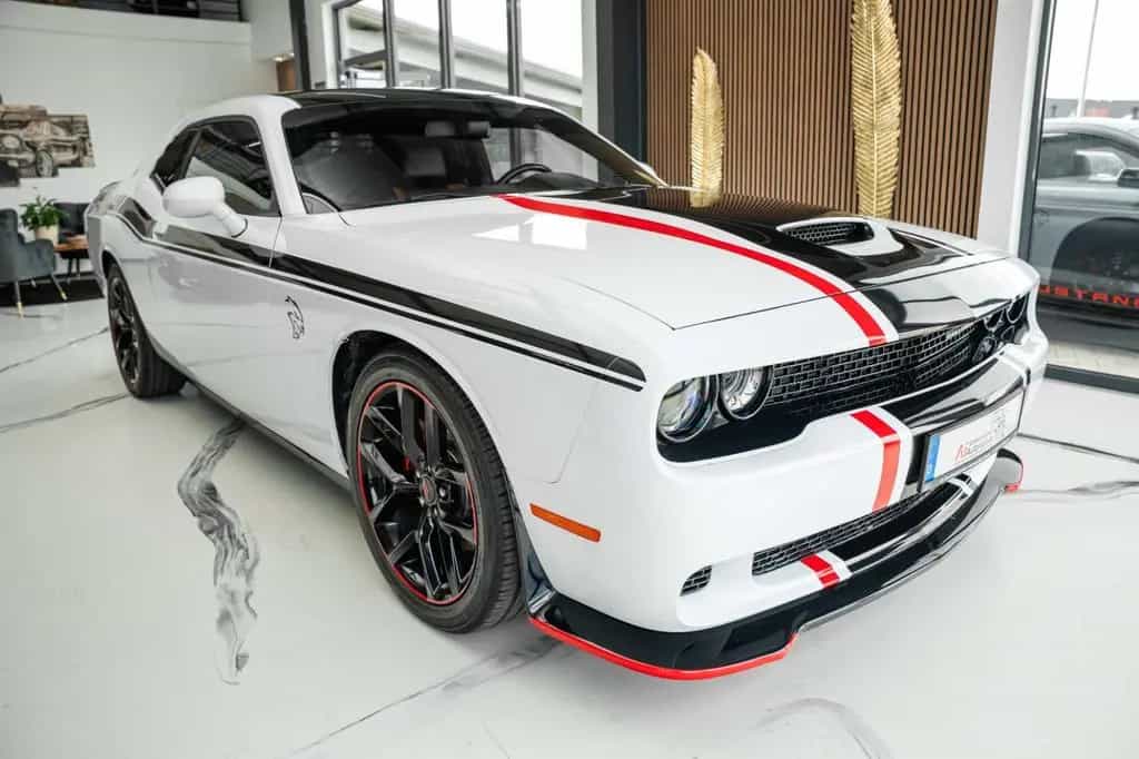 Dodge Challenger 5,7 R/T HEMI NAV ALPINE KAMERA LED 05/2021-photo-2