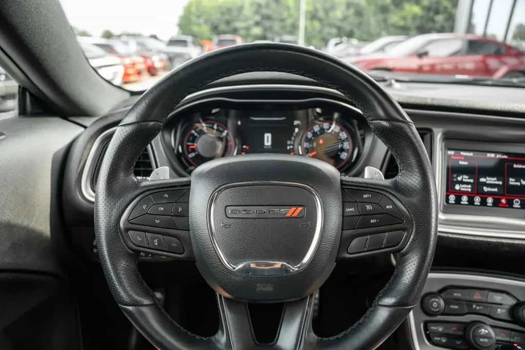 Dodge Challenger 5,7 R/T HEMI NAV ALPINE KAMERA LED 05/2021-photo-20