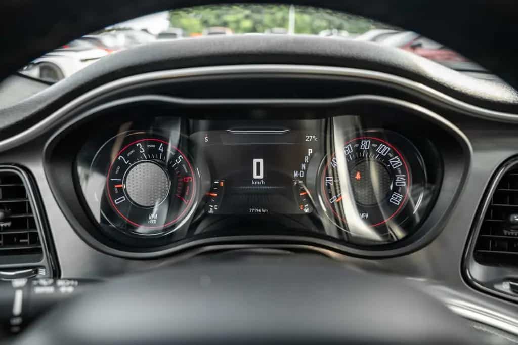 Dodge Challenger 5,7 R/T HEMI NAV ALPINE KAMERA LED 05/2021-photo-21