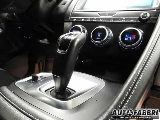 Jaguar E-Pace - E-pace - 2.0D 180CV AWD aut. R-Dynamic 01/2019-photo-13