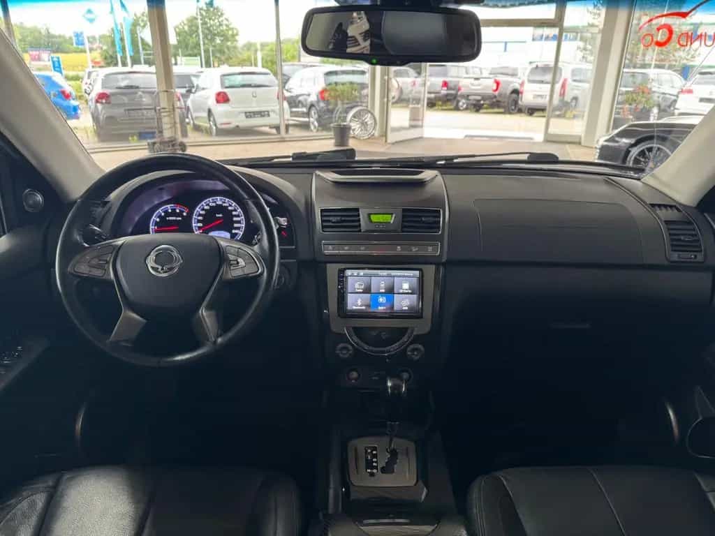 Ssangyong Rexton W Executive 4WD ATG *AHK*SHZ*PDC*Xenon 09/2016-photo-5