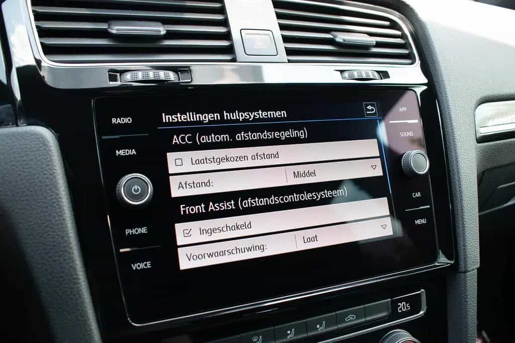 Volkswagen Golf R, AUTOM, APPLE/ANDROID, LED, ACC, DAB, DRI 05/2020-photo-13
