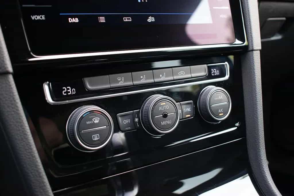 Volkswagen Golf R, AUTOM, APPLE/ANDROID, LED, ACC, DAB, DRI 05/2020-photo-9