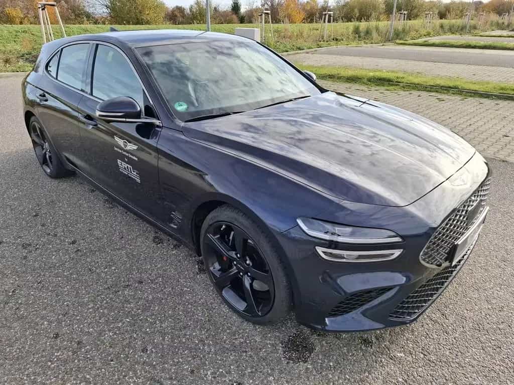 Genesis G70 GX8 Shooting Brake 2.0T AWD Sport 03/2024-photo-2