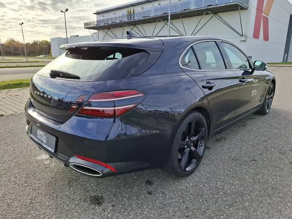 Genesis G70 GX8 Shooting Brake 2.0T AWD Sport 03/2024-photo-4