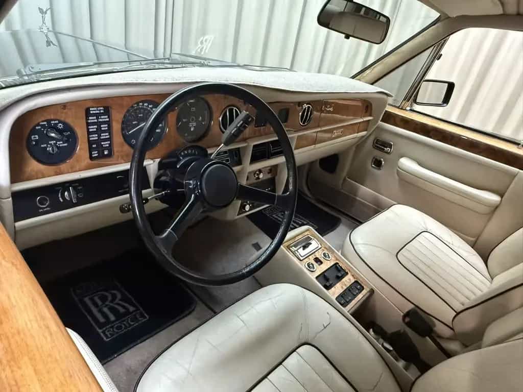 Rolls-Royce Silver Spirit 6.75 Liter V8 / nur 74.793 km / Ko 04/1987-photo-2