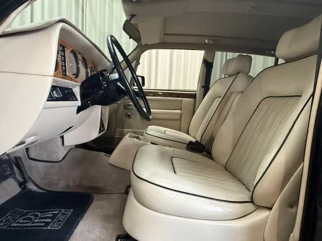 Rolls-Royce Silver Spirit 6.75 Liter V8 / nur 74.793 km / Ko 04/1987-photo-9
