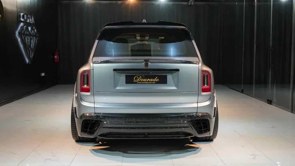 Rolls-Royce Cullinan Onyx Concept null-photo-18