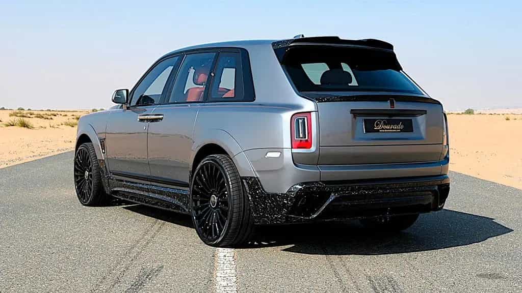 Rolls-Royce Cullinan Onyx Concept null-photo-22