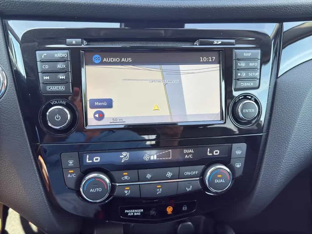Nissan Qashqai Tekna*LED*CAM*NAVI*LEDER*AHK*ASSIST 06/2017-photo-17