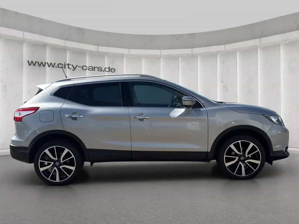 Nissan Qashqai Tekna*LED*CAM*NAVI*LEDER*AHK*ASSIST 06/2017-photo-6