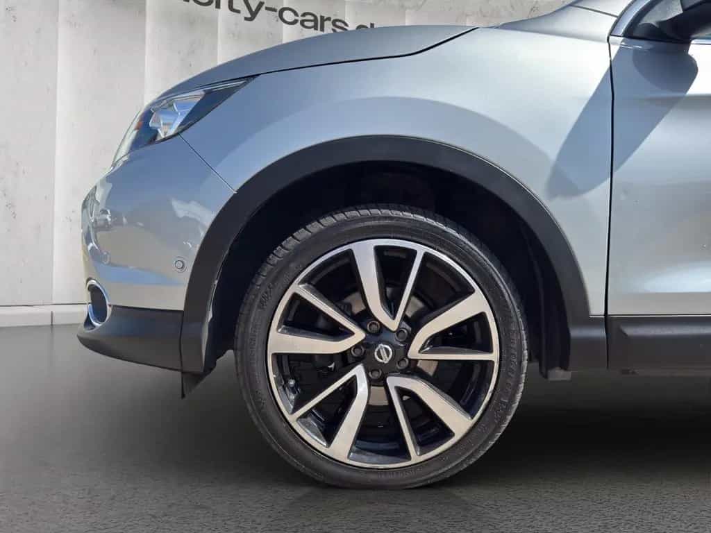 Nissan Qashqai Tekna*LED*CAM*NAVI*LEDER*AHK*ASSIST 06/2017-photo-9