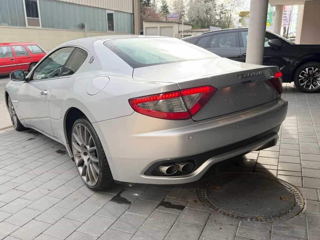 Maserati Granturismo 4.7 V8 S Automatik F1 NAV|LEDER|XENO 01/2010-photo-3