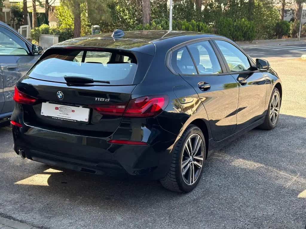 BMW 1 Series 116d 5p. Business Advantage FARI CAR PLAY 05/2021-photo-4