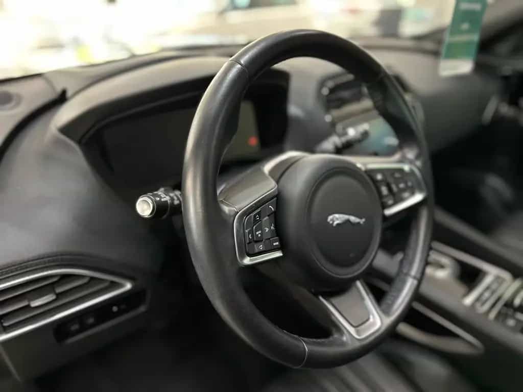 Jaguar F-Pace AWD Pano.|360°Kamera|Volleder|Head-Up 08/2017-photo-10