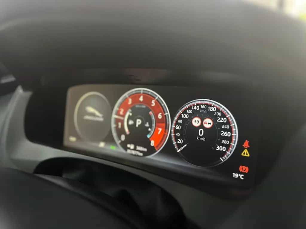 Jaguar F-Pace AWD Pano.|360°Kamera|Volleder|Head-Up 08/2017-photo-15