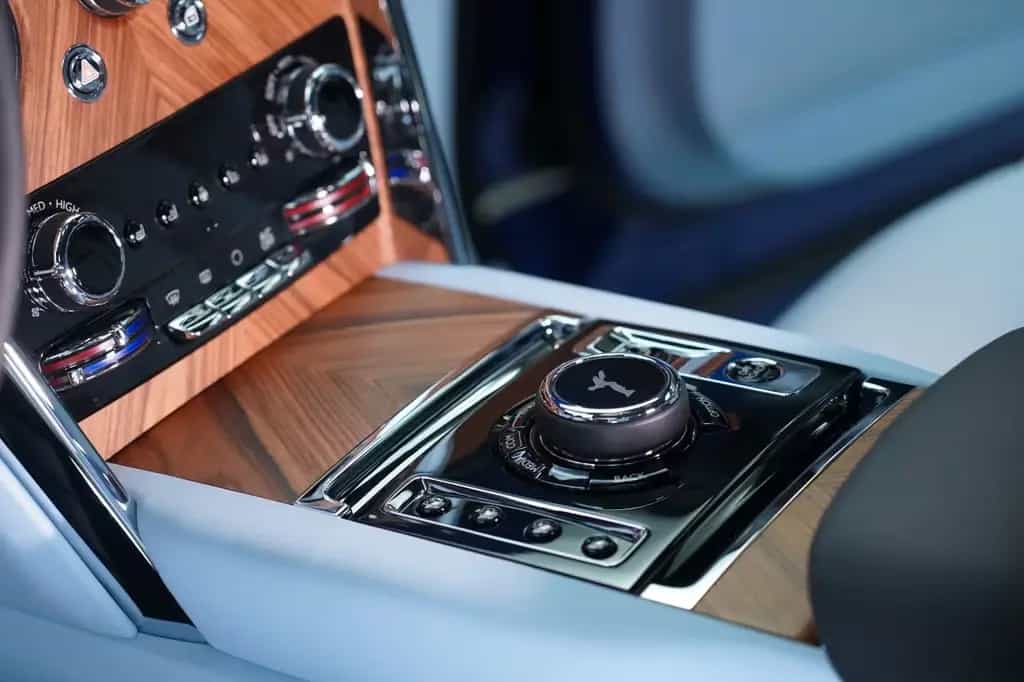 Rolls-Royce Cullinan Onyx Concept 01/2019-photo-13
