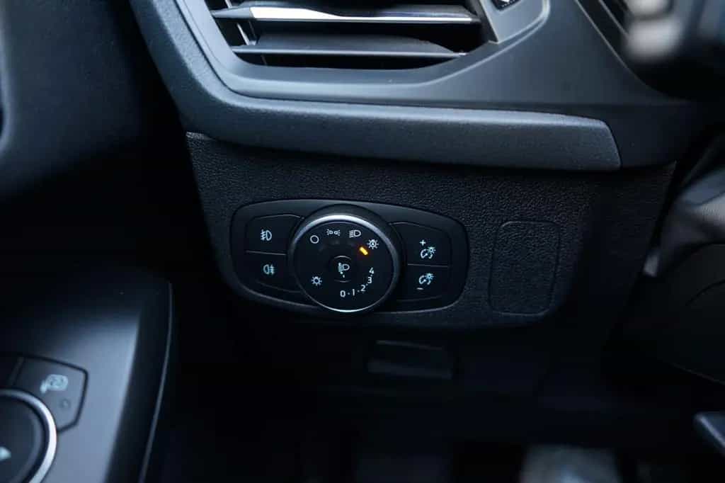 Ford Focus Lim.1.0 EcoBoost ST-Line AHK/Navi/Shz 11/2018-photo-15