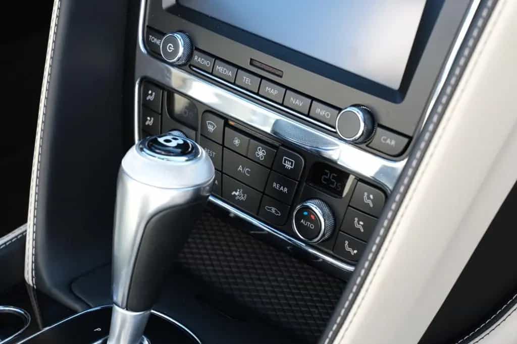 Bentley Continental GTC V8S*Mulliner*Massage*ACC*Sitzbel 07/2015-photo-25