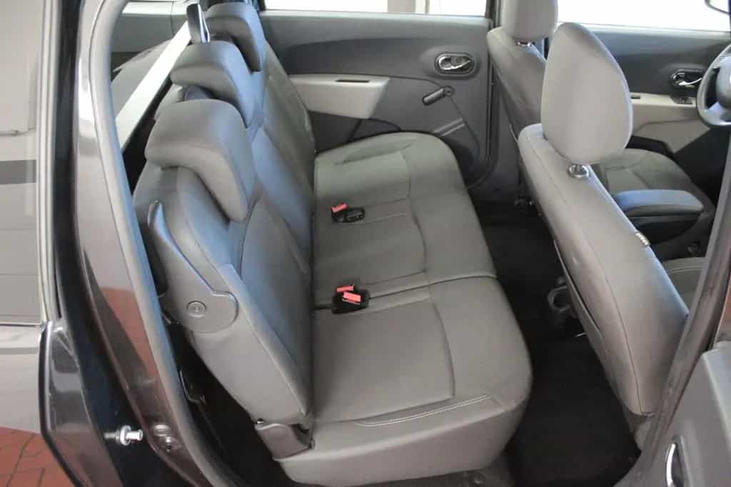 Dacia Lodgy TCE 115  Lauréate *Navigation 03/2014-photo-12