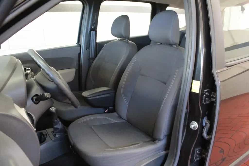 Dacia Lodgy TCE 115  Lauréate *Navigation 03/2014-photo-15
