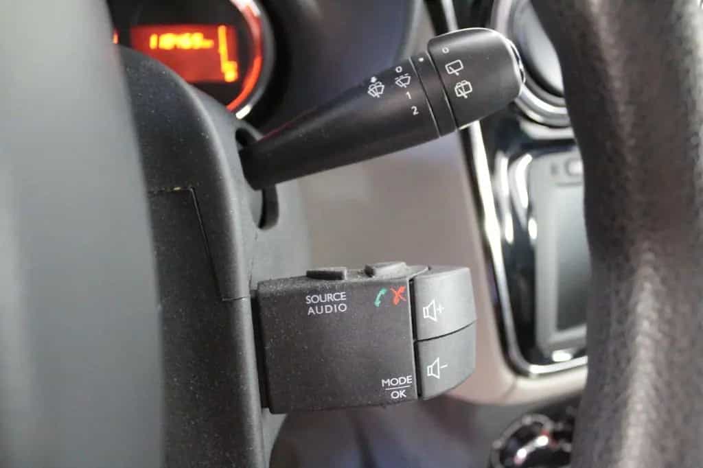 Dacia Lodgy TCE 115  Lauréate *Navigation 03/2014-photo-23