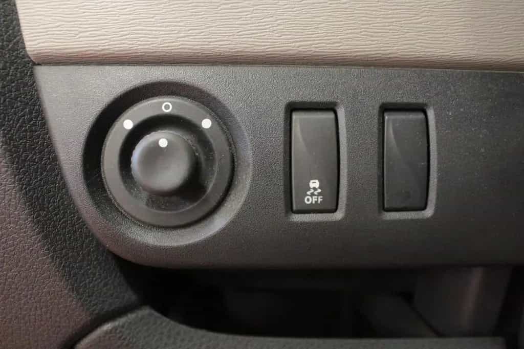 Dacia Lodgy TCE 115  Lauréate *Navigation 03/2014-photo-25