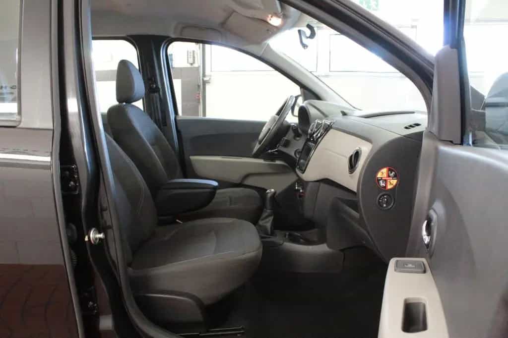 Dacia Lodgy TCE 115  Lauréate *Navigation 03/2014-photo-9