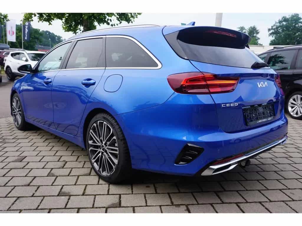 Kia Ceed_sw 1.5T 140 GT Line DCT7 AHK Navi Techn. AC 02/2026-photo-3