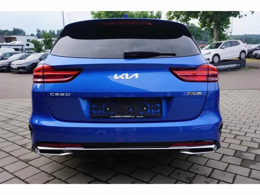 Kia Ceed_sw 1.5T 140 GT Line DCT7 AHK Navi Techn. AC 02/2026-photo-4