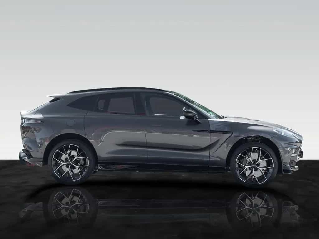 Aston Martin DBX 707 | Remote Heat | Signature Paint 01/2025-photo-1