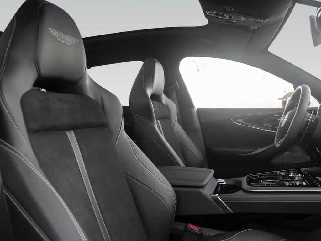 Aston Martin DBX 707 | Remote Heat | Signature Paint 01/2025-photo-20