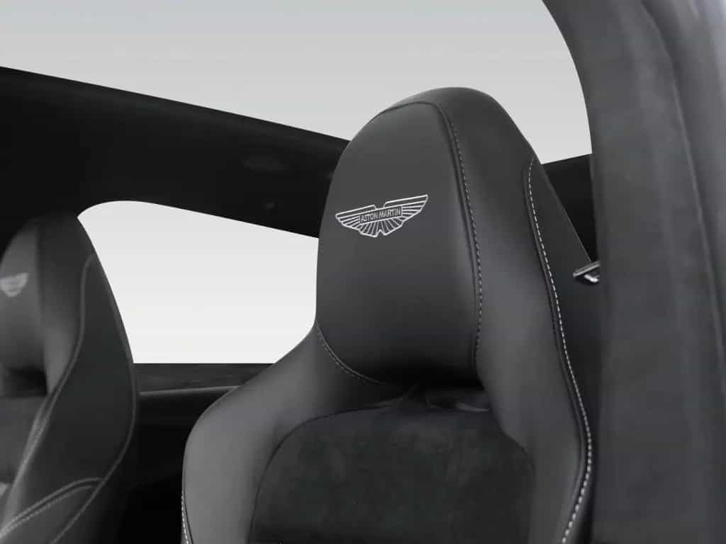 Aston Martin DBX 707 | Remote Heat | Signature Paint 01/2025-photo-23