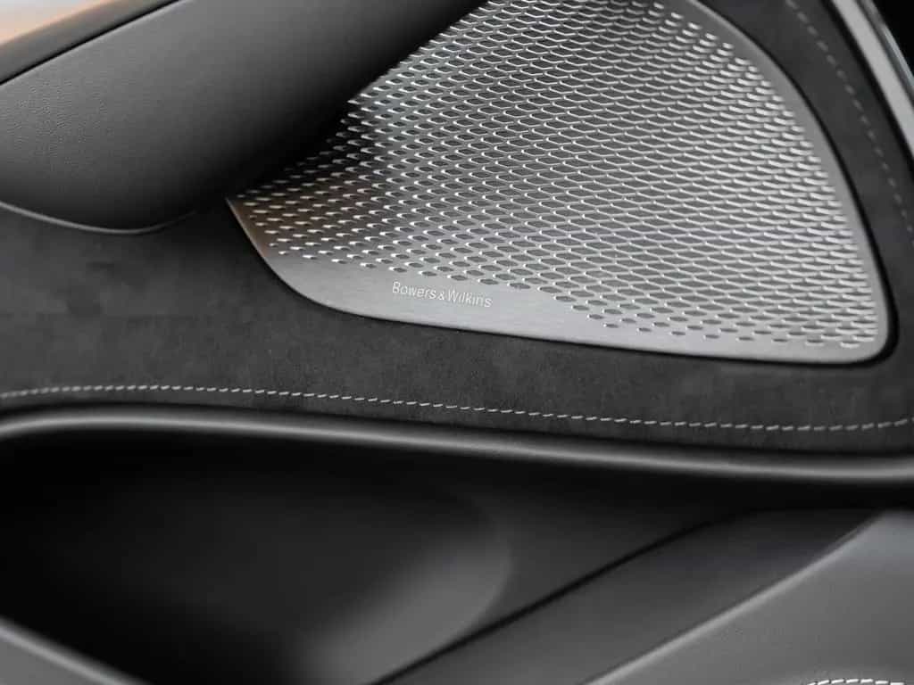 Aston Martin DBX 707 | Remote Heat | Signature Paint 01/2025-photo-26