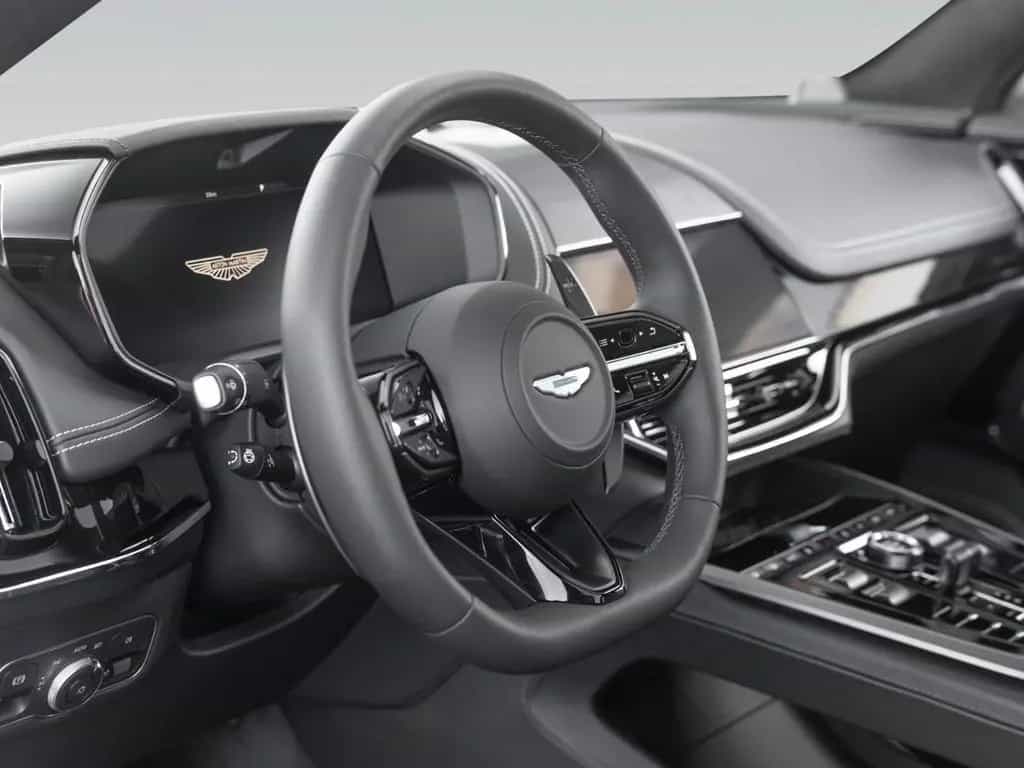 Aston Martin DBX 707 | Remote Heat | Signature Paint 01/2025-photo-28