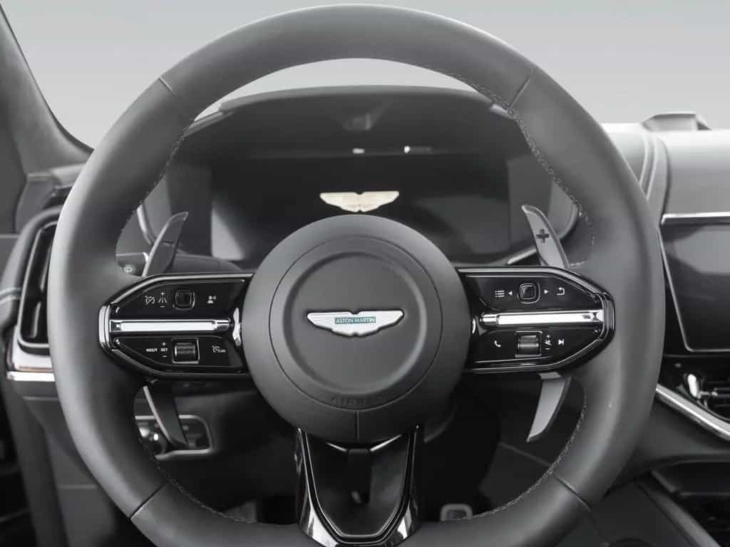 Aston Martin DBX 707 | Remote Heat | Signature Paint 01/2025-photo-29
