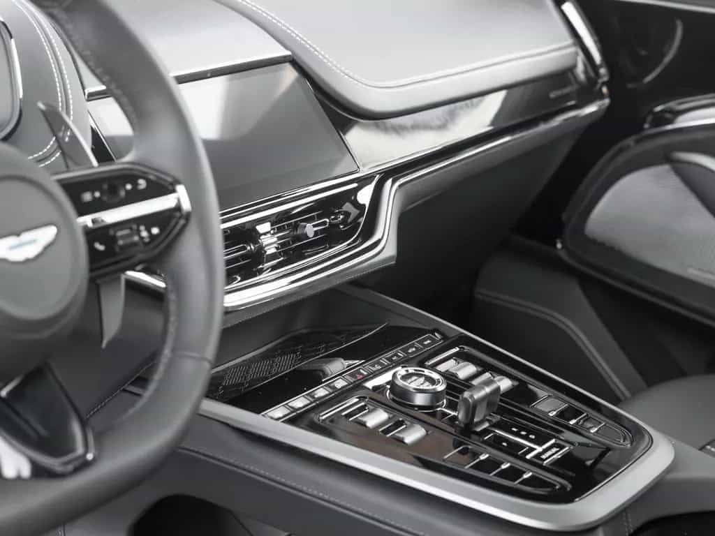 Aston Martin DBX 707 | Remote Heat | Signature Paint 01/2025-photo-33