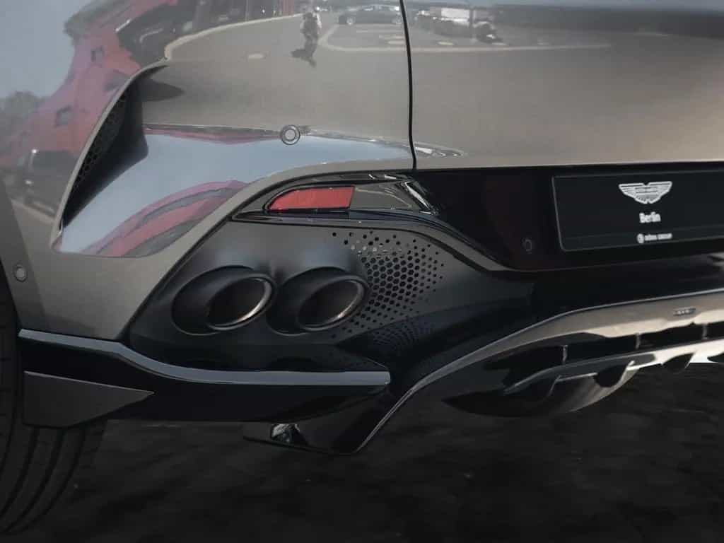 Aston Martin DBX 707 | Remote Heat | Signature Paint 01/2025-photo-8