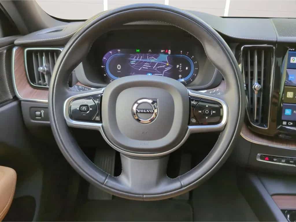 Volvo XC60 B6 AWD Inscription *Luft*SH*Pano*Nappa* 02/2022-photo-11