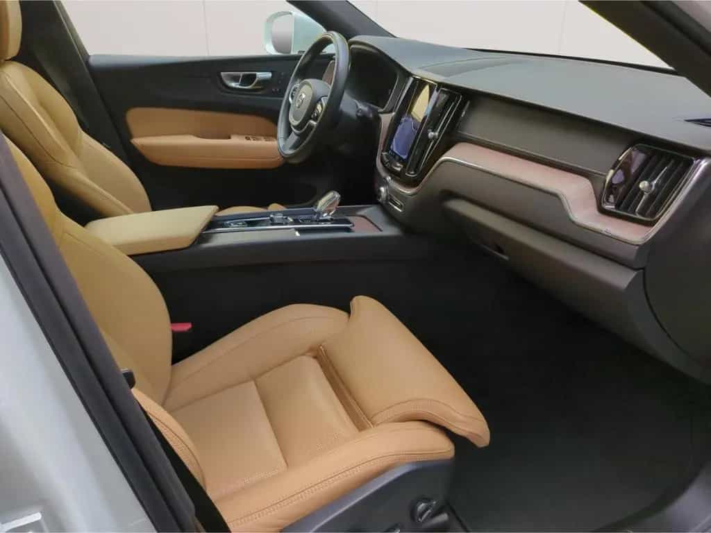 Volvo XC60 B6 AWD Inscription *Luft*SH*Pano*Nappa* 02/2022-photo-24